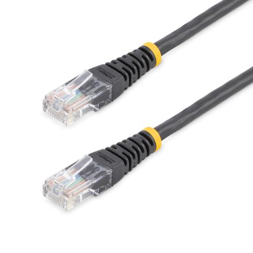 StarTech.com Cable de conexión UTP Cat5e moldeado negro de 1 pie - M45PATCH1BK